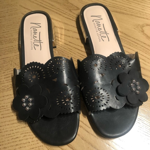 Nanette Lepore Black slip on mules size 7 - Picture 2 of 7